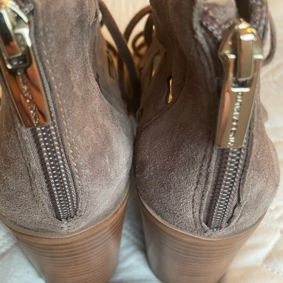 Vince Camuto Brown Suede Heeled gladiator style. - Picture 2 of 8